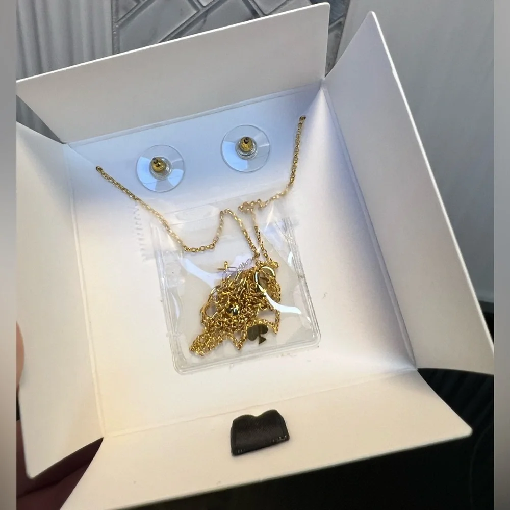 NIB Kate Spade Yours Truly Pave Heart Mini Pendant Necklace and Stud Set